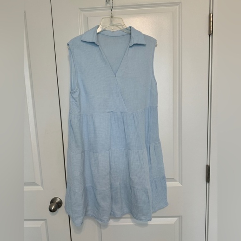 CUPSHE Light Blue Collared V-Neck Sleeveless Dress Size M - NWOT